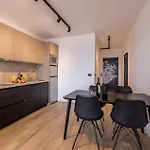1 Bedroom In * Potomje