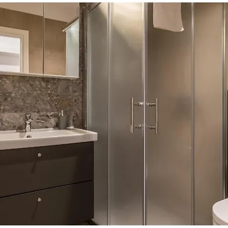 アパート 1 Bedroom In Potomje