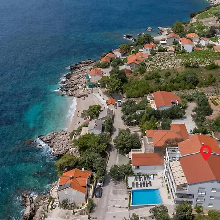 1 Bedroom Gorgeous In Daire