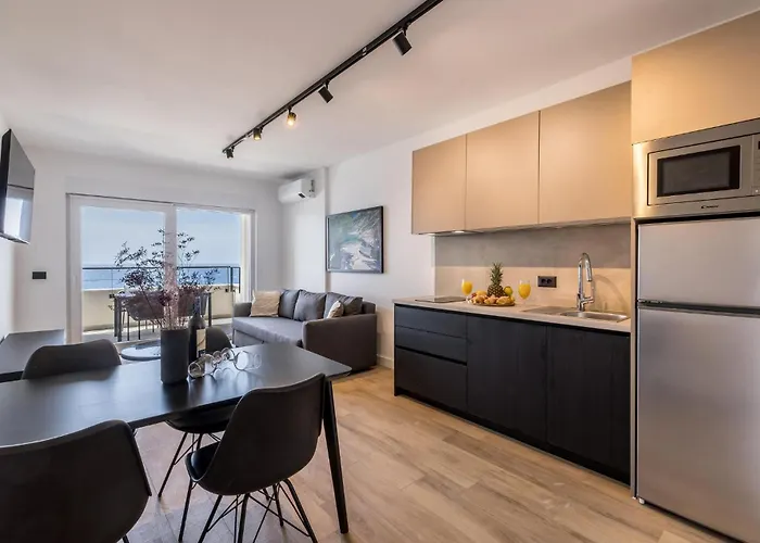 1 Bedroom Gorgeous In